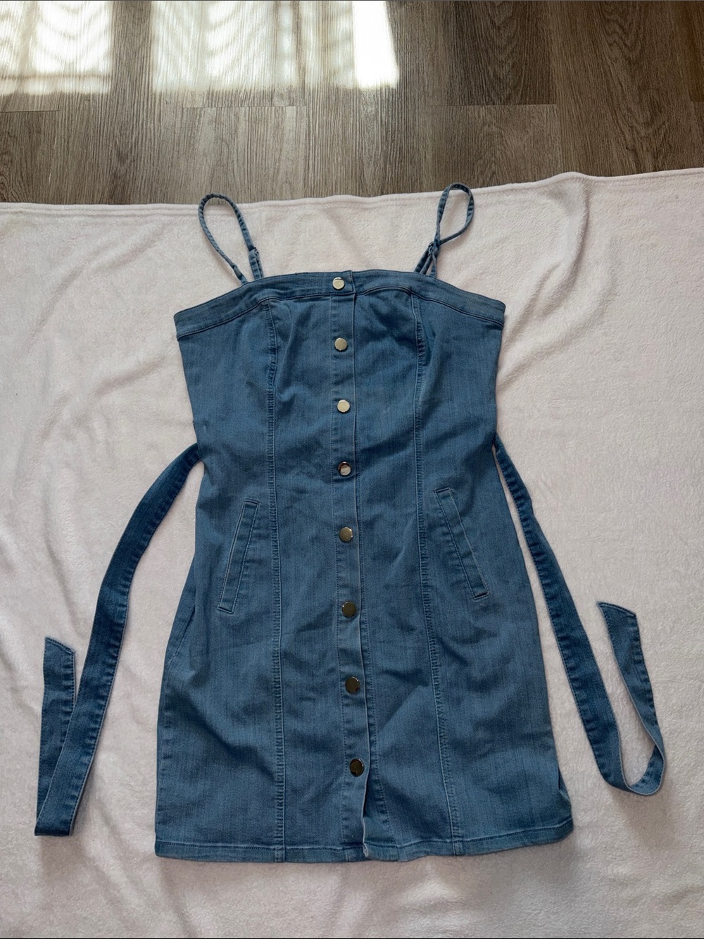 Denim Button-Front Spaghetti Strap Dress - Blue